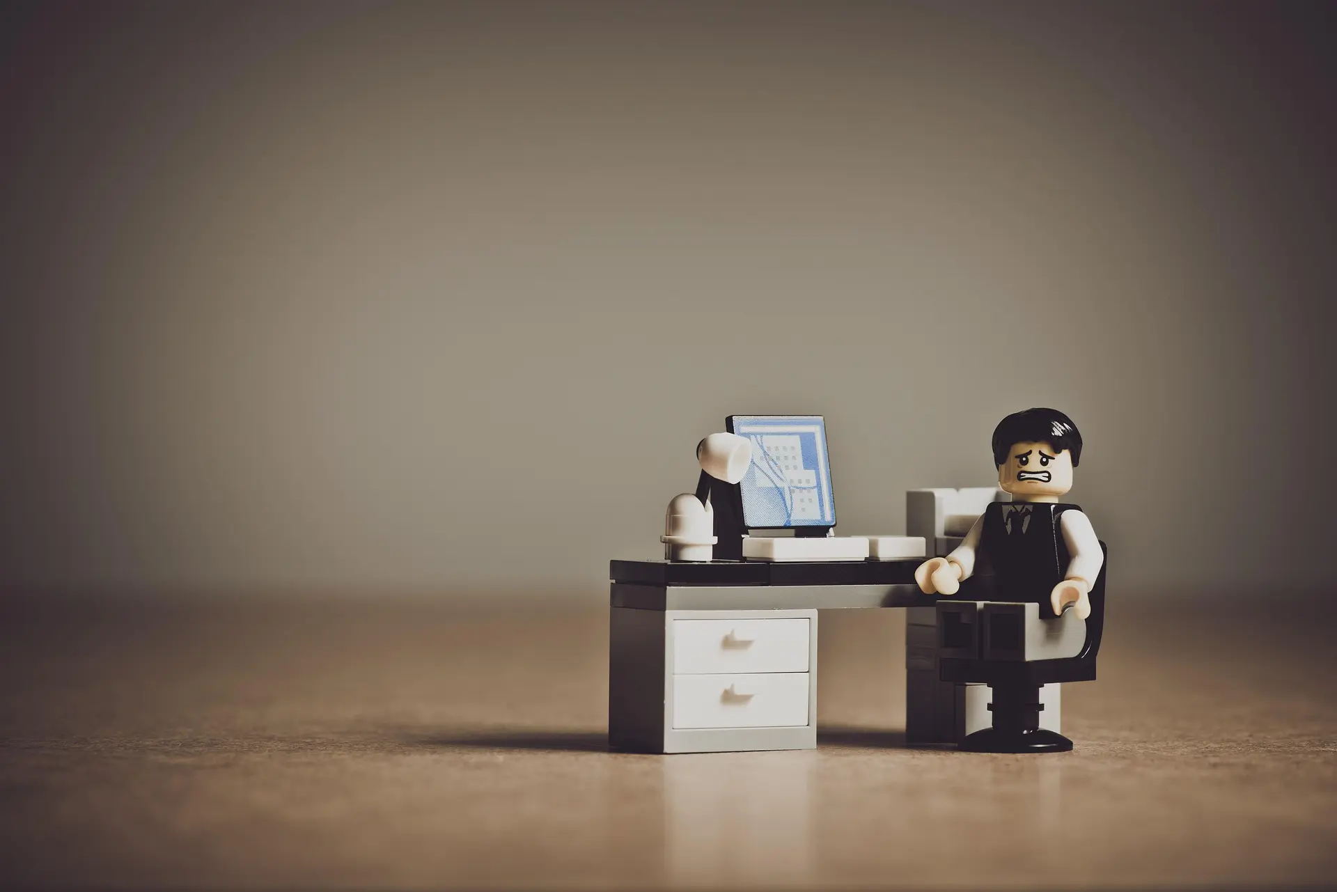 longevity, healthspan, Singapore, Asia, office syndrome, office workers, sedentary lifestyle