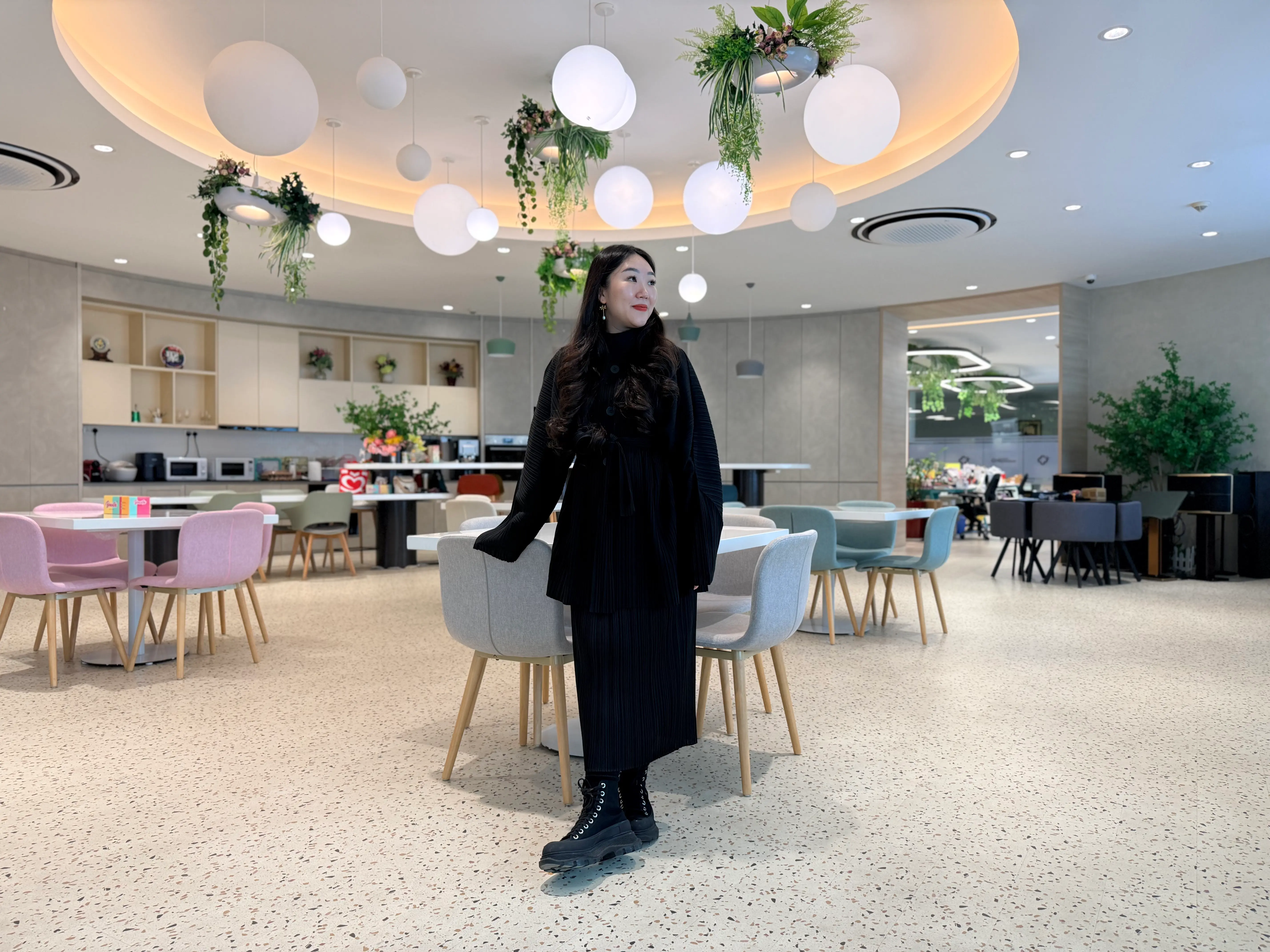 Zhang Weijia, Estalife, second generation, female leader, girl boss
